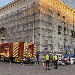 Einsatzleitwagen beim Trachten- und Schützenzug