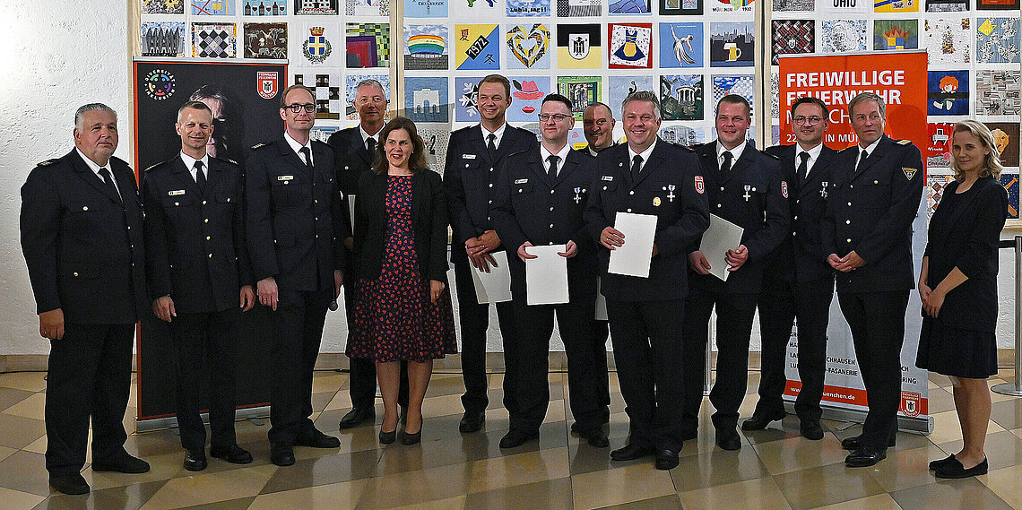 Gruppenfoto mit Preisträgern