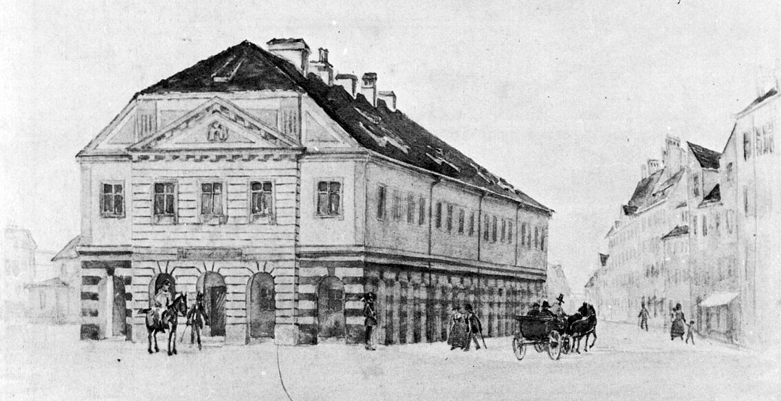 Historische Zeichnung eines zweistöckigen Feuerhauses mit klassizistischer Fassade, Pferdekutsche und Personen auf der Straße