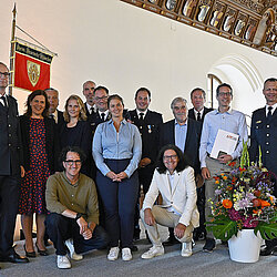 Gruppenfoto mit Preisträgern