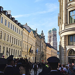 Trachten- und Schützenzug