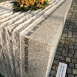 Gedenkstein am Unglücksort